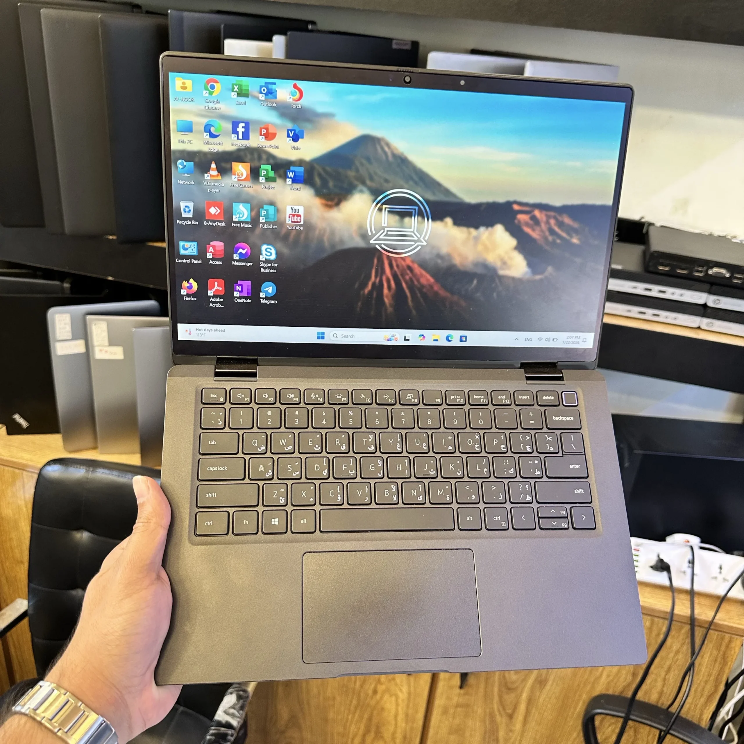 DELL E7420 2in1 ci7 11th ram 16 ssd 512 14” قلاب لمس