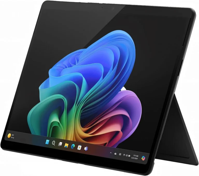 Microsoft Surface Pro (11th Edition) - Copilot+ PC - 13" OLED 120Hz Touchscreen - Snapdragon X Elite - 16GB RAM - 512GB SSD - Shared - WIN 11 PRO K