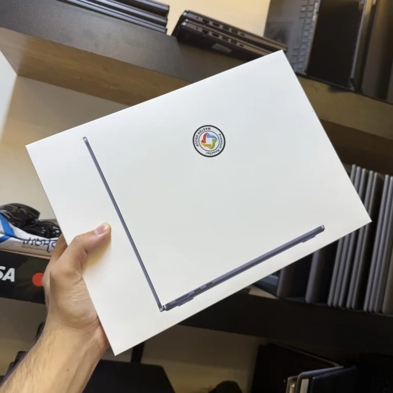 MacBook Air 2025 m4 ram 16 ssd 256 13" NEW
