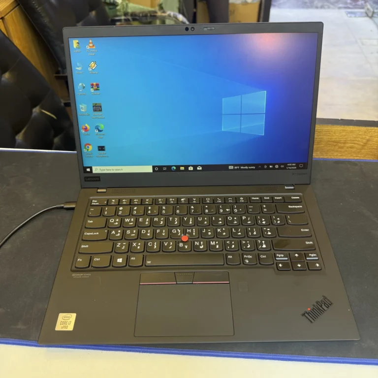 LENOVO THINKPAD X1 carbon ci7 10th ram 16 ssd 256 14" FHD لمس مستعمل